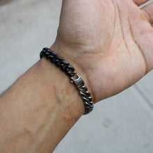 Load image into Gallery viewer, Silver and Black 8mm Cuban Link Bracelet