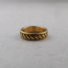 Load image into Gallery viewer, Gold Rope Band Ring