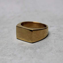 Load image into Gallery viewer, Gold Rectangle Signet Ring
