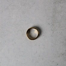 Load image into Gallery viewer, Gold Rope Band Ring