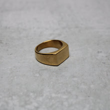 Load image into Gallery viewer, Gold Rectangle Signet Ring
