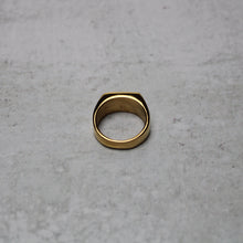 Load image into Gallery viewer, Gold Rectangle Signet Ring