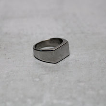 Load image into Gallery viewer, Silver Rectangle Signet Ring