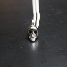Load image into Gallery viewer, Silver Skull Pendant Chain Necklace