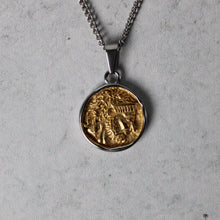 Load image into Gallery viewer, Silver Zeus Pendant Chain Necklace
