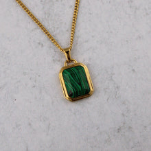 Load image into Gallery viewer, Gold Malachite Pendant Chain Necklace
