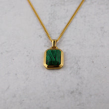 Load image into Gallery viewer, Gold Malachite Pendant Chain Necklace
