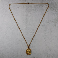 Load image into Gallery viewer, Gold Centurion Pendant Chain Necklace
