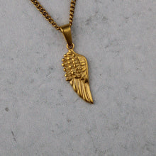 Load image into Gallery viewer, Gold Wing Pendant Chain Necklace
