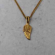 Load image into Gallery viewer, Gold Wing Pendant Chain Necklace
