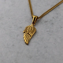 Load image into Gallery viewer, Gold Wing Pendant Chain Necklace
