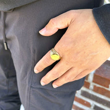 Load image into Gallery viewer, Gold Wreath Ring
