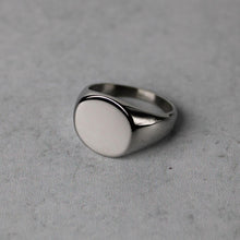 Load image into Gallery viewer, Silver Oval Signet Ring
