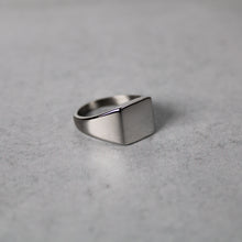 Load image into Gallery viewer, Silver Square Signet Ring 14MM

