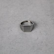 Load image into Gallery viewer, Silver Square Signet Ring 14MM
