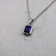 Load image into Gallery viewer, Silver Sapphire Cubic Zirconia Pendant Chain Necklace
