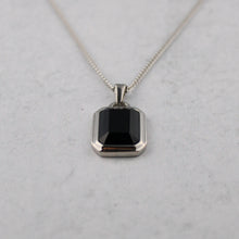 Load image into Gallery viewer, Silver Onyx Stone Pendant Chain Necklace
