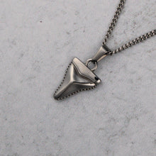Load image into Gallery viewer, Silver Shark Tooth Pendant Chain Necklace
