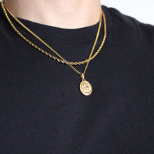 Load image into Gallery viewer, Gold Spartan Pendant Necklace &amp; 3mm Rope Chain Set
